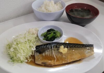 鯖の照り焼き！　魚もしっかり食べないとですね！