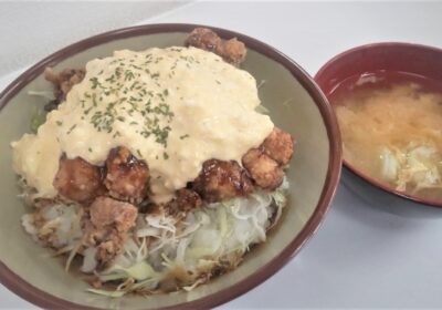 チキンタルタル丼！！　これは美味しい！大盛でもペロリ！