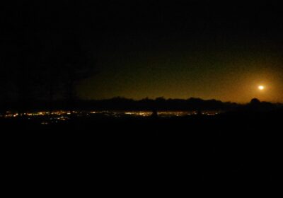 天空からの夜景は何物にも代えがたい絶景ですね！